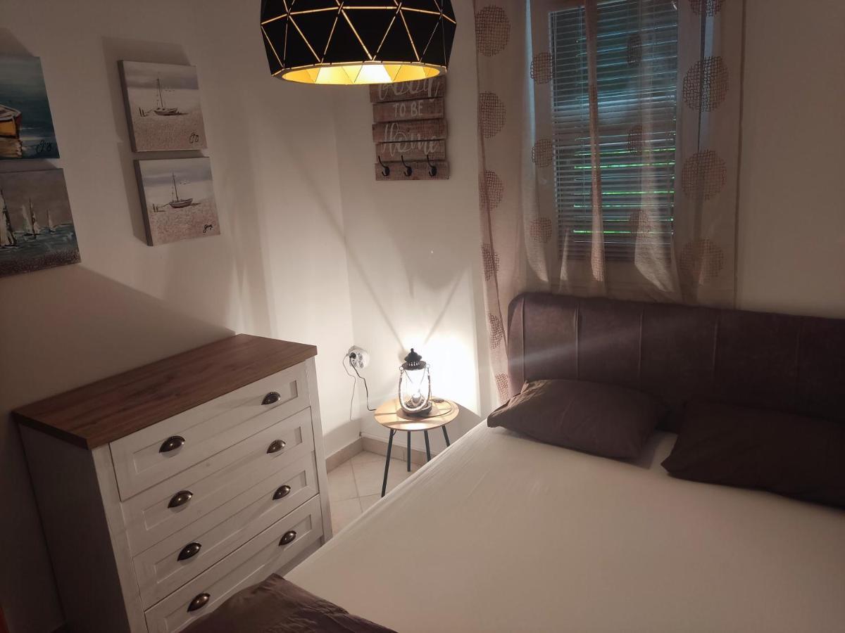 Apartman Karla Mara Ana Ivan & Jo Srima Buitenkant foto
