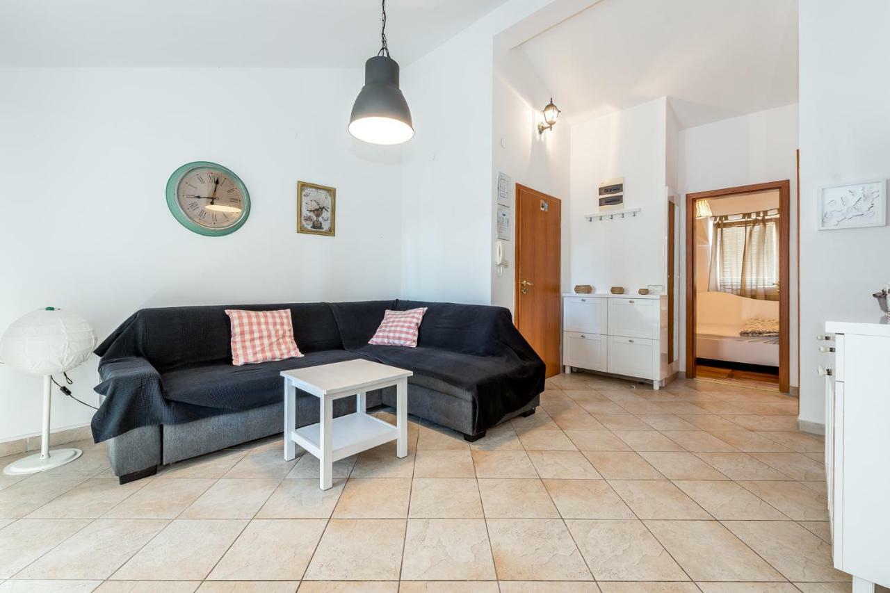 Apartman Karla Mara Ana Ivan & Jo Srima Buitenkant foto