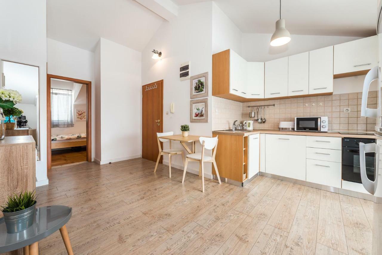 Apartman Karla Mara Ana Ivan & Jo Srima Buitenkant foto