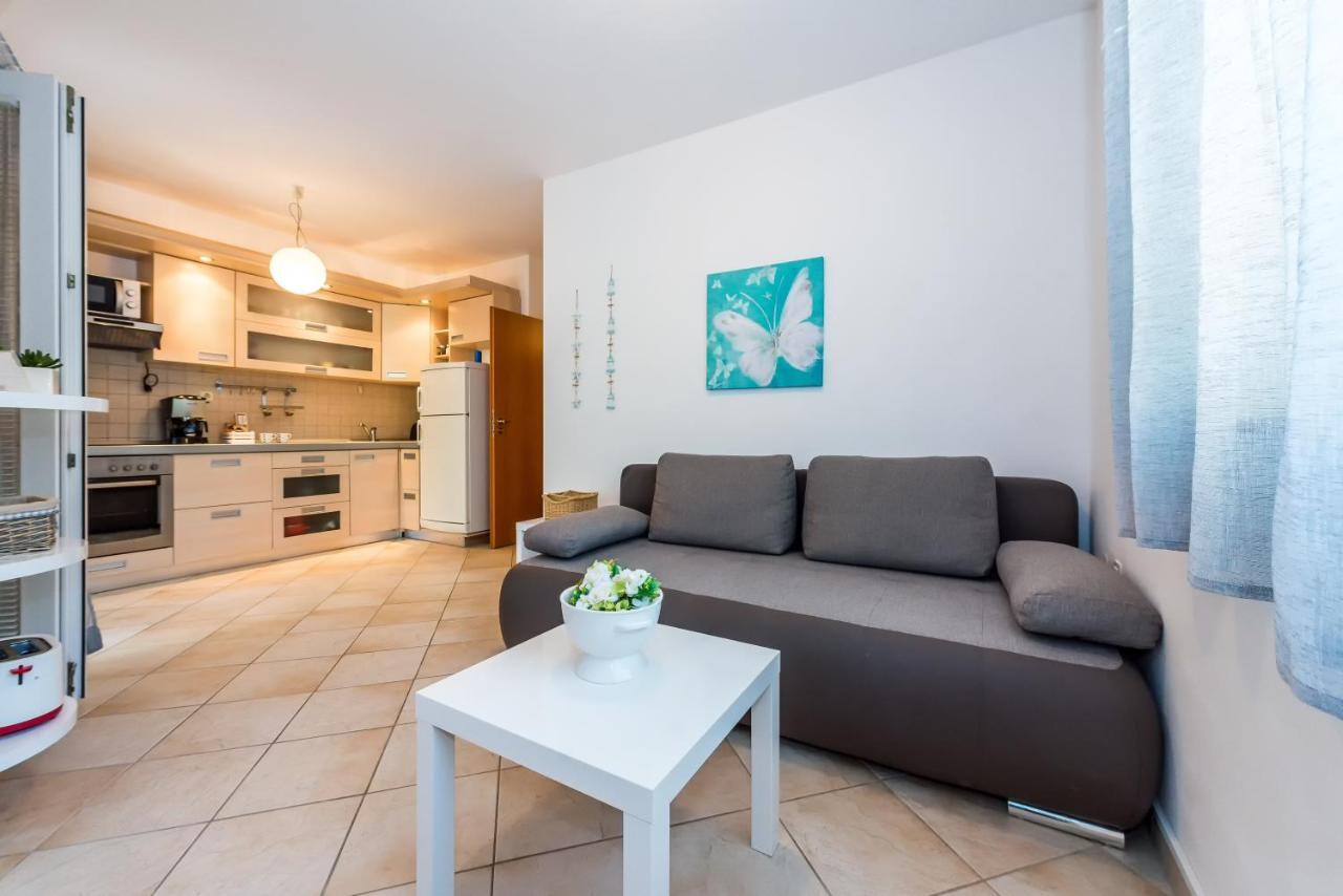 Apartman Karla Mara Ana Ivan & Jo Srima Buitenkant foto